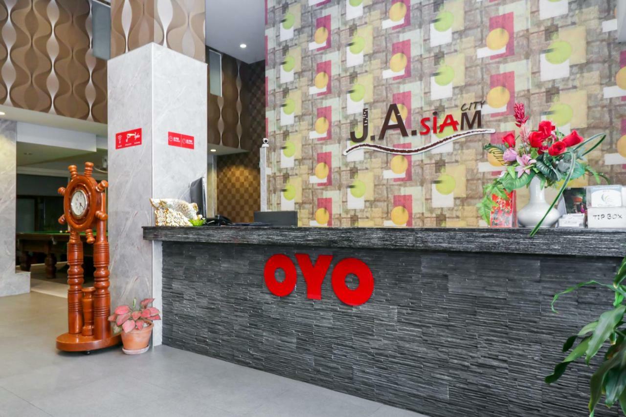 Oyo 120 Ja Siam City Near Bangkok Hospital Pattaya Buitenkant foto